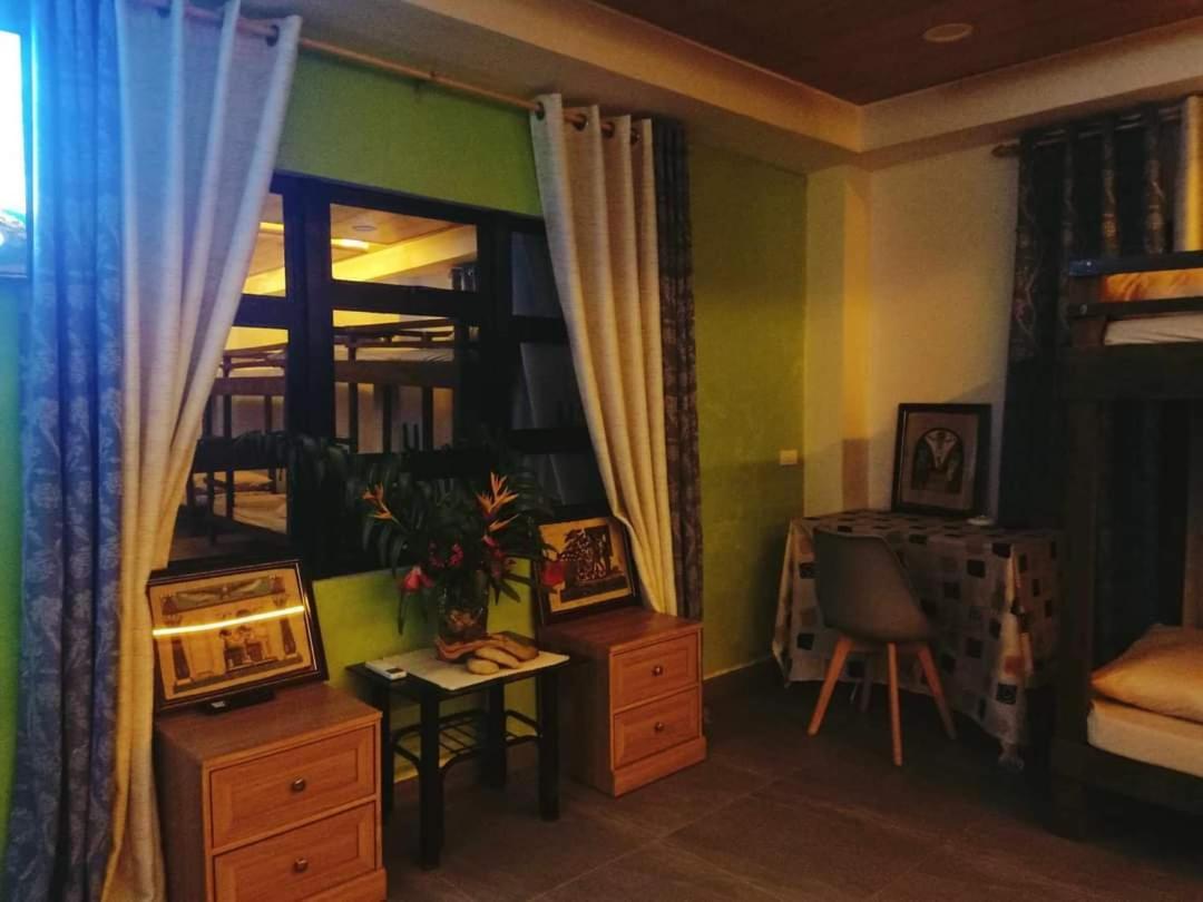 Gbu Loboc River Guesthouse 외부 사진
