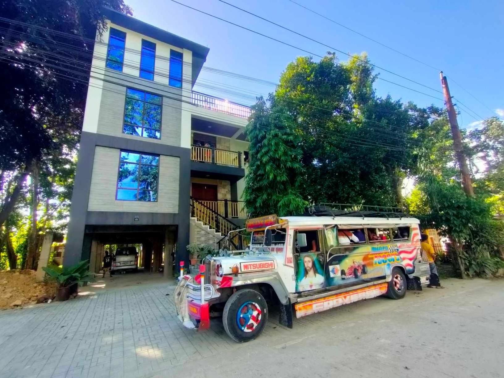 Gbu Loboc River Guesthouse 외부 사진